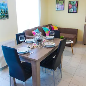 apartments-holiday.hotels-of-thessaloniki.com/